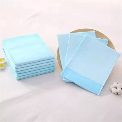 Des couches pour animaux de compagnie à usage unique de taille moyenne, des couches pour chiens, des couches/couches très absorbantes