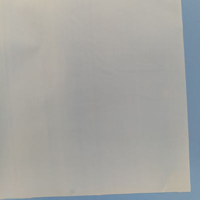Emballage Matériaux premiers Feuille en PE translucide blanche pour produits d'hygiène