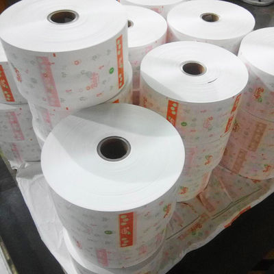 Film de base en PE sous la couche arrière de la couche de couche pour améliorer l'efficacité de la perméabilité à l'air