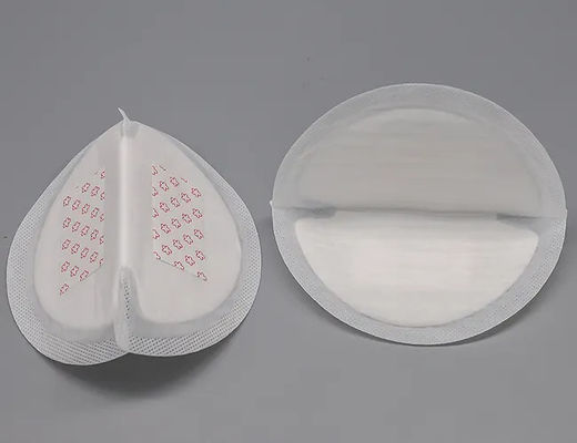 Des compresseurs de sein pour maman OEM ODM Accepté Pulpe de fluff SAP Non tissé Tissu Des compresseurs jetables
