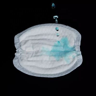 Modèle jetable Maternité Femmes Seins Coussin d'allaitement avec matériau doux et absorbant