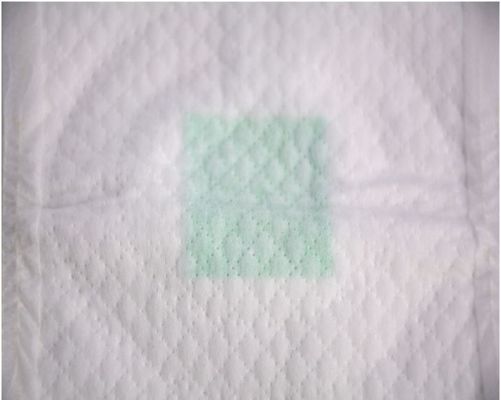 Des serviettes de soins infirmiers jetables en tissu non tissé avec SAP du Japon ou de première classe