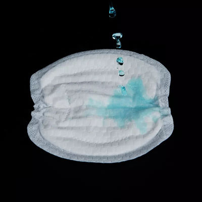 Des serviettes de soins infirmiers jetables en tissu non tissé avec SAP du Japon ou de première classe
