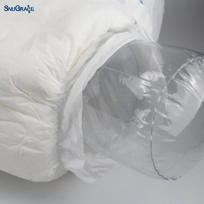 Des couches pour adultes souffrant d'incontinence douces et respirantes