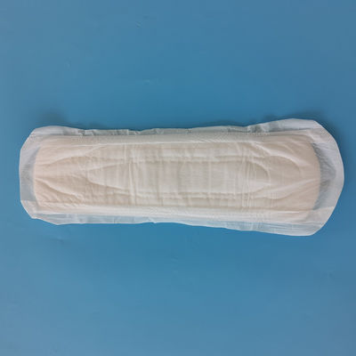 Des serviettes de maternité personnalisées en tissu non tissé pour un confort et une protection optimaux