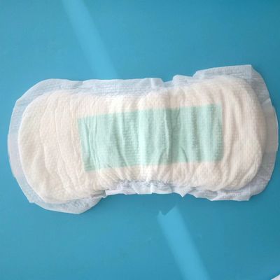 Nette de maternité à usage unique non tissée souple Pad sanitaire de surface pour les jours de forte marée