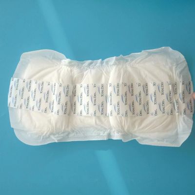 Des échantillons offerts gratuitement, un tampon maternité absorbant pour le rétablissement et la guérison post-partum.