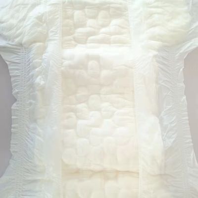 Des couches pour adultes douces et respirantes à absorption réglable