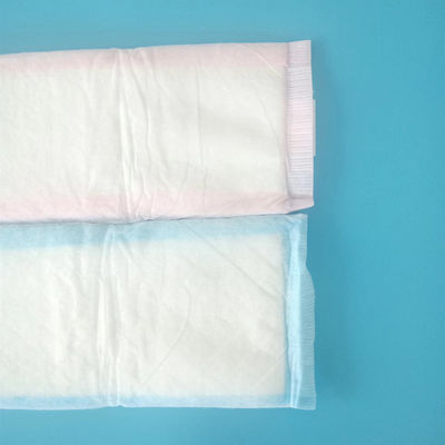 Les grosses serviettes de maternité jetables avec noyau super absorbant sont disponibles en vrac