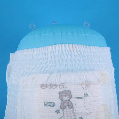 Une couche de couches pour bébés en pull-up