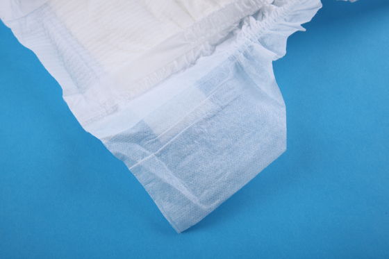 Couches pour bébé jetables écologiques avec absorption à la surface sèche et prévention des fuites