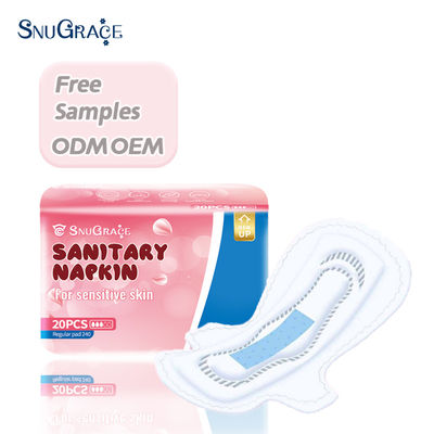 Des serviettes hygiéniques à usage unique à haute absorption pour le contrôle du flux menstruel