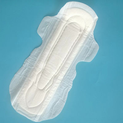 Des serviettes hygiéniques jetables imperméables pour femmes, de conception personnalisée et d'une grande absorption