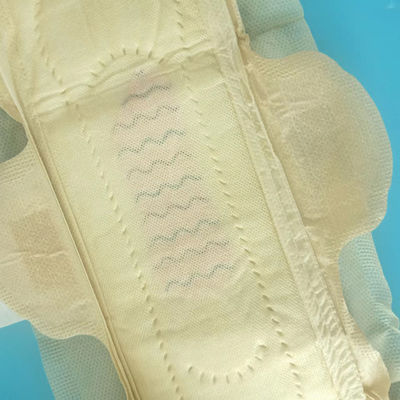 Des serviettes hygiéniques en bambou certifiées CE ISO9001 pour femmes option personnalisée et écologique