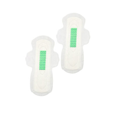 Des serviettes hygiéniques à puces hygiéniques respirantes super absorbantes à partir de serviettes réutilisables