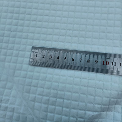 Matériau de couchage de maternité pour l'incontinence médicale et le Japon