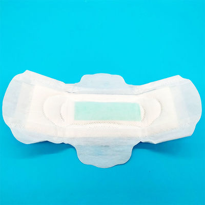 Des serviettes hygiéniques biodégradables sur mesure pour femmes douces et écologiques
