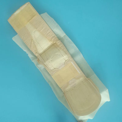 Des serviettes hygiéniques jetables douces et respirantes pour la protection féminine