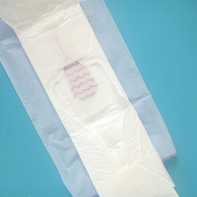 Des serviettes hygiéniques ultra fines jetables pour femmes personnalisées et confortables