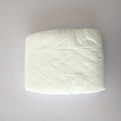Couches pour adultes imprimées en feuille de dessus non tissée douce pour adultes de grande taille et de couche épaisse