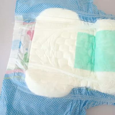 Une couche d'adulte ultra épaisse biodégradable avec une absorbance de 800 ml à 2700 ml et une impression colorée