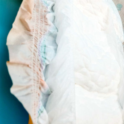 Absorption souple respirable Incontinence adultes couche ultra épaisse pour l' hôpital OEM ODM