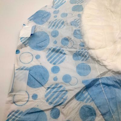 Préval Diaper à usage unique pour adultes ultra épais pour un design réglable et OEM ODM acceptable