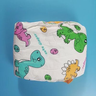 Couche d'hôpital pour adultes en tissu non tissé à haute absorption 6500 ml et feuille arrière en PE